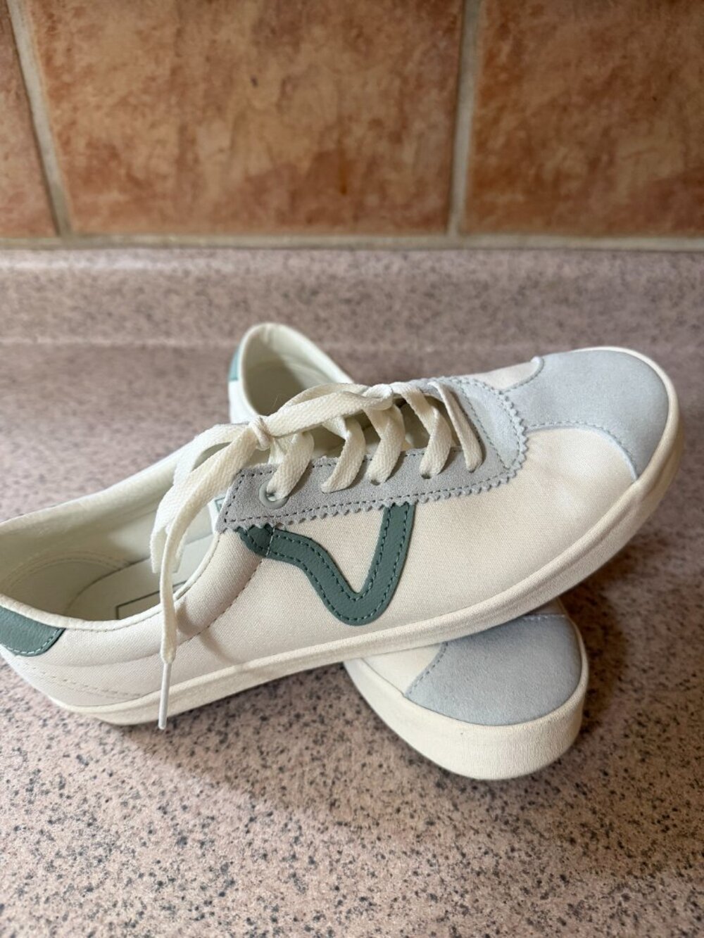 NWOB Vans Sport Low White Gray Sage Green Suede Sneakers - Women's 9.5
